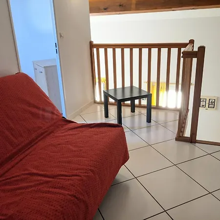 Superbe T4 Confort Avec Cour, Proche - 6 Pers. Parking - Fr-1-797-47