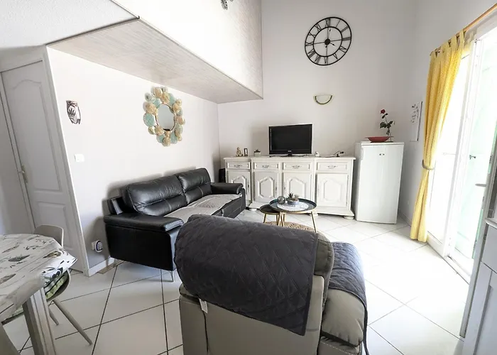 Superbe T4 Confort Avec Cour, Proche - 6 Pers. Parking - Fr-1-797-47