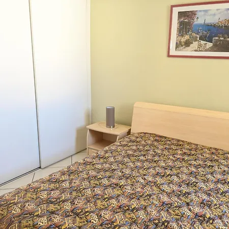 Superbe T4 Confort Avec Cour, Proche - 6 Pers. Parking - Fr-1-797-47 Villa *