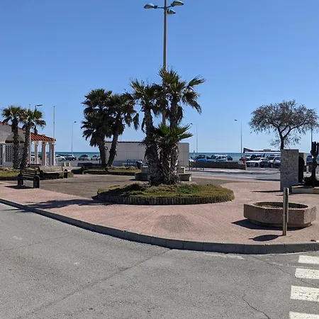 Superbe T4 Confort Avec Cour, Proche - 6 Pers. Parking - Fr-1-797-47 *