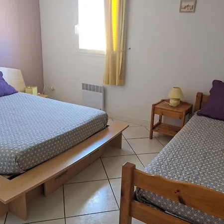 Superbe T4 Confort Avec Cour, Proche - 6 Pers. Parking - Fr-1-797-47 * Port-la-Nouvelle