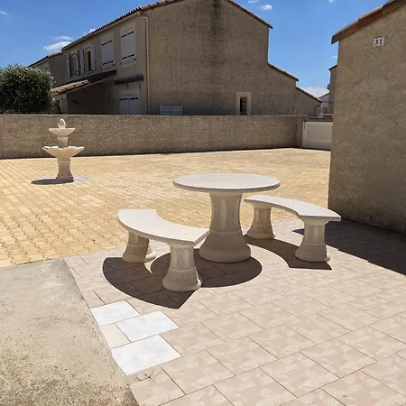 Superbe T4 Confort Avec Cour, Proche - 6 Pers. Parking - Fr-1-797-47 Port-la-Nouvelle