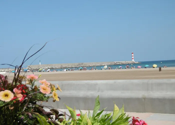 Superbe T4 Confort Avec Cour, Proche - 6 Pers. Parking - Fr-1-797-47 * Port-la-Nouvelle