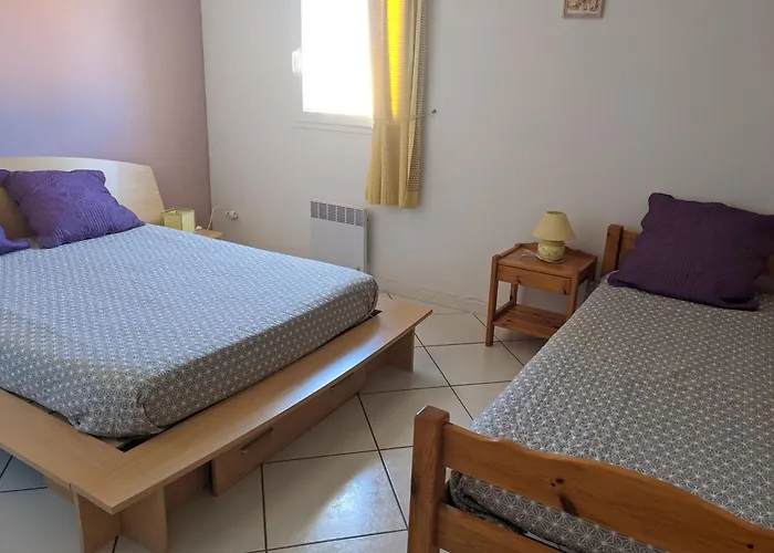 Superbe T4 Confort Avec Cour, Proche - 6 Pers. Parking - Fr-1-797-47 * Port-la-Nouvelle
