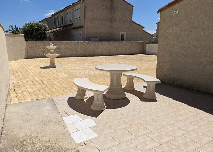 Superbe T4 Confort Avec Cour, Proche - 6 Pers. Parking - Fr-1-797-47 Port-la-Nouvelle